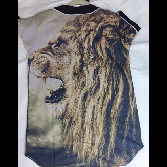 NWT, Mr Bao Long Miss Go Lion button down shirt - Picture 5 of 8